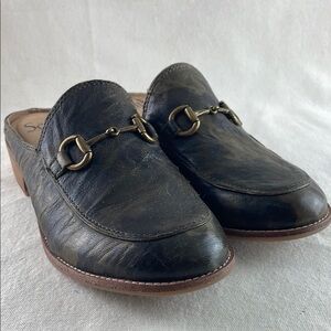 Sofft Camo Leather Slip-On Loafers Size 8.5